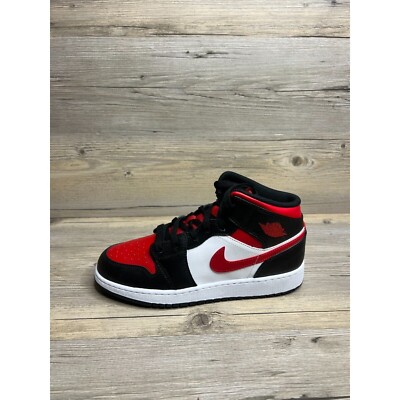 Nike Air Jordan 1 Mid GS Size 6.5Y Black Fire Red White 554725 079