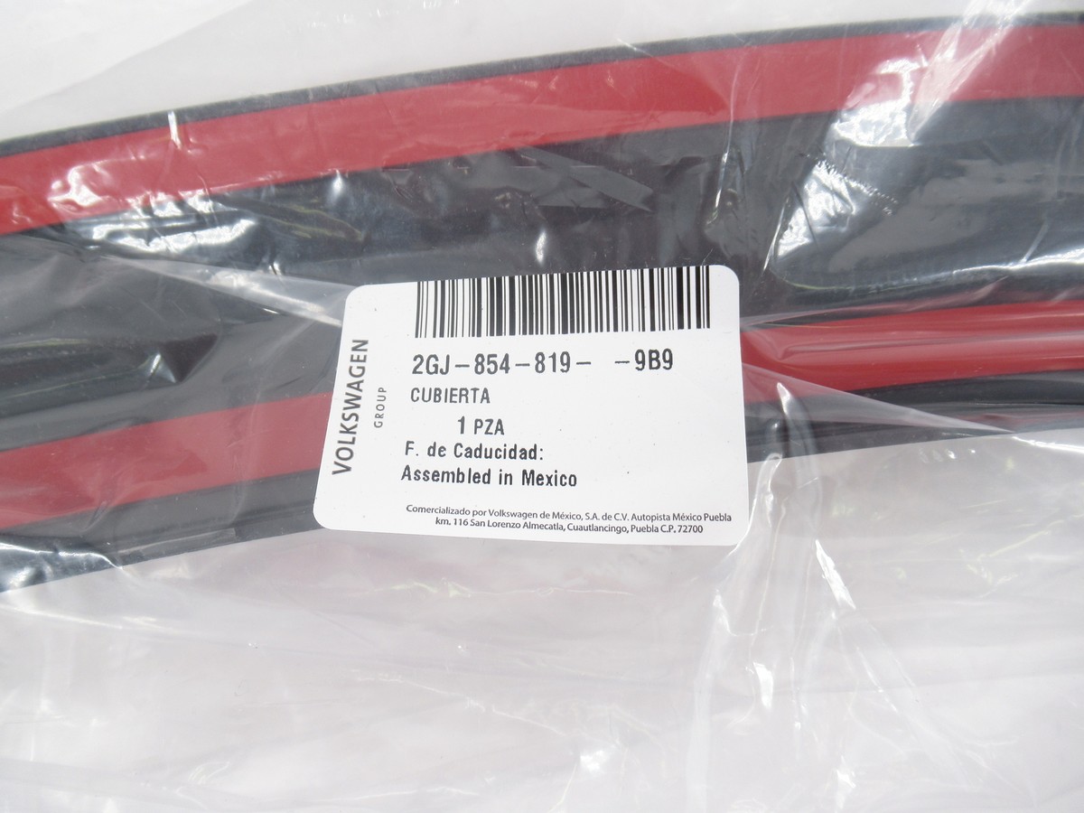 Genuine OEM VW 2GJ-854-819-9B9 Driver LH Front Wheel Arch Molding