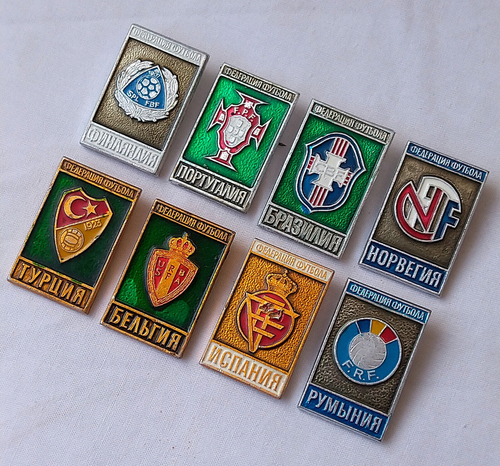 Football Federation Soviet badges vintage Lot 8x USSR soccer team club sport pin - Picture 2 of 4