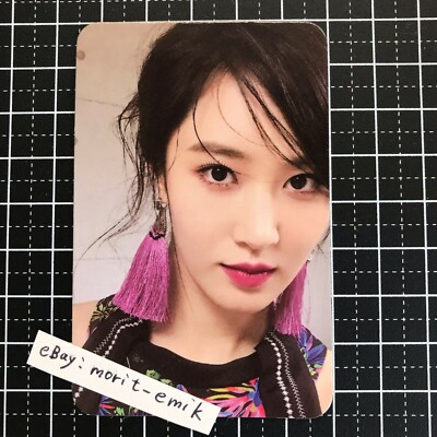 Yuri Girls' Generation HOLIDAY NIGHT official photo card SNSD