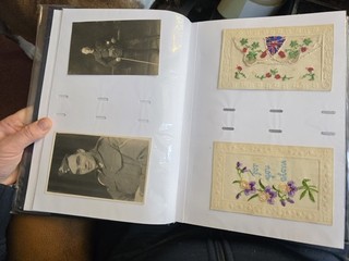 POSTKARTENALBUM & 200 MILITÄRPOSTKARTEN WW1 WW2 ARMEE MARINE RAF PANZER SEIDE