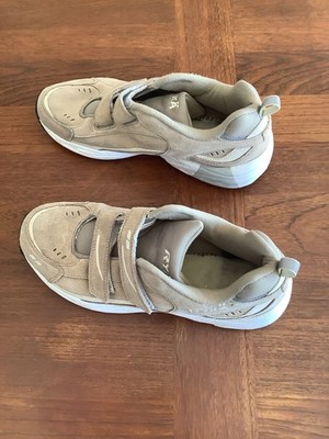 RYKA Sport Walker Women Size 10 Beige Comfort Shoe Great Condition
