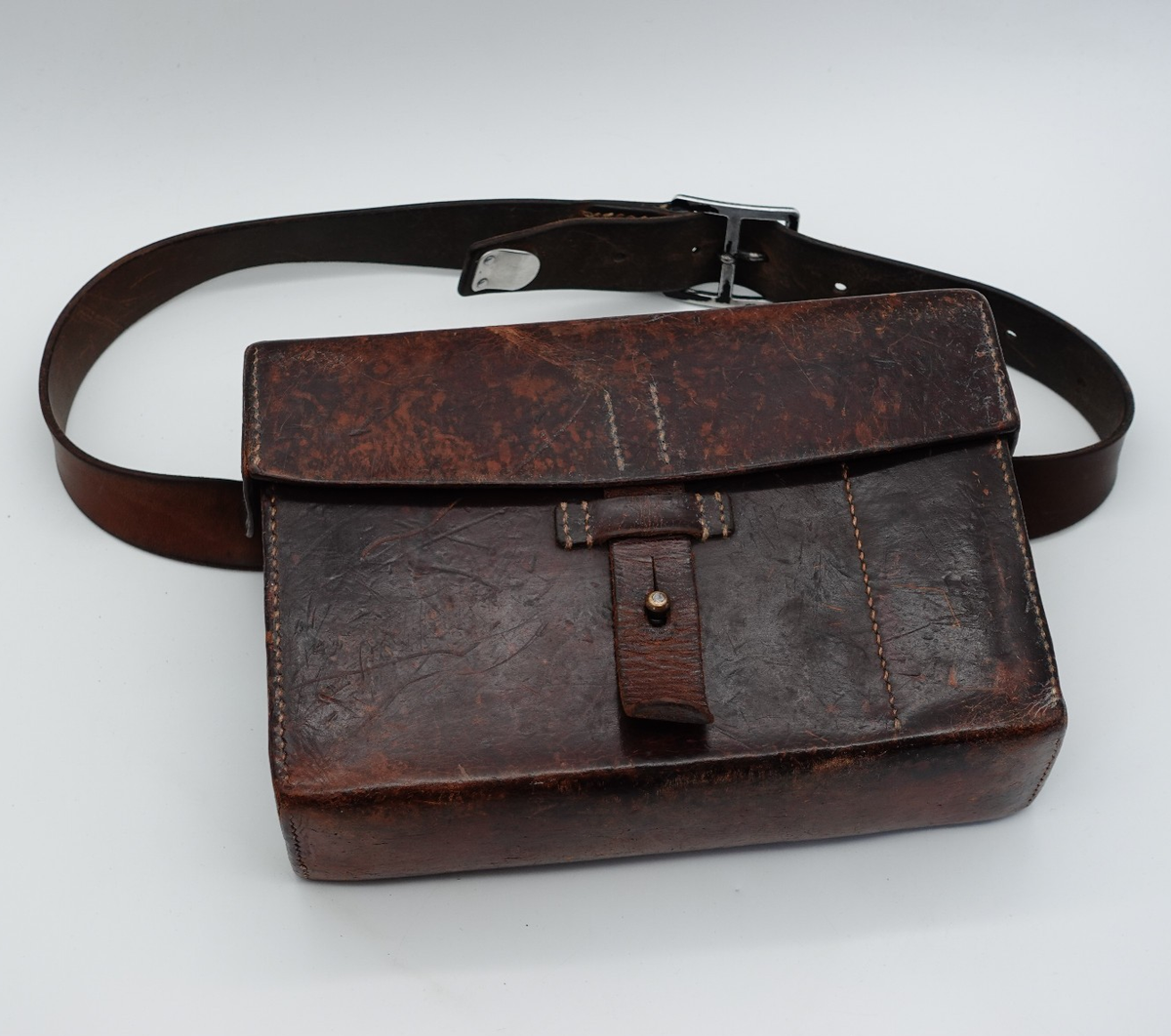WW2 Swiss Army Military Officer Leather Bag Medic Paramedic 1939