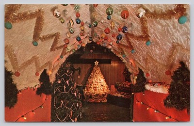 Vintage SANTA'S LAND Putney Vermont Christmas Tree Shop Postcard Chrome SL4