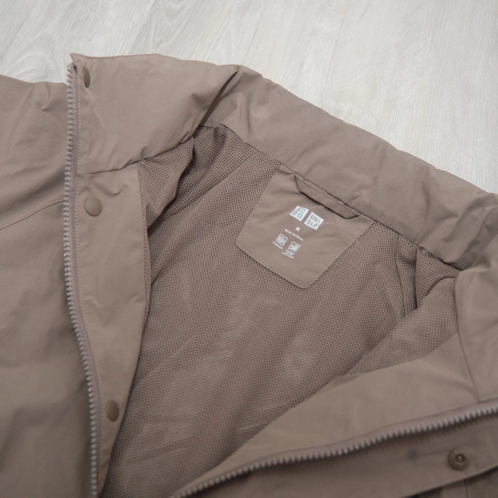 Uniqlo U Men's Lightweight Utility Windbreaker Jacket Taupe Brown Size M image 7