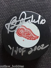 Detroit Red Wings Bernie Federko HOF Signed Autographed NHL puck COA
