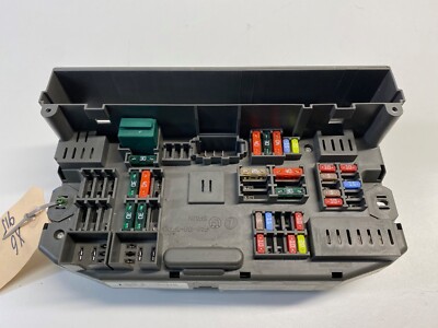 BMW X6 E71 / 640D / xDrive40D / Sicherungskasten Sicherungsbox 20767961030101