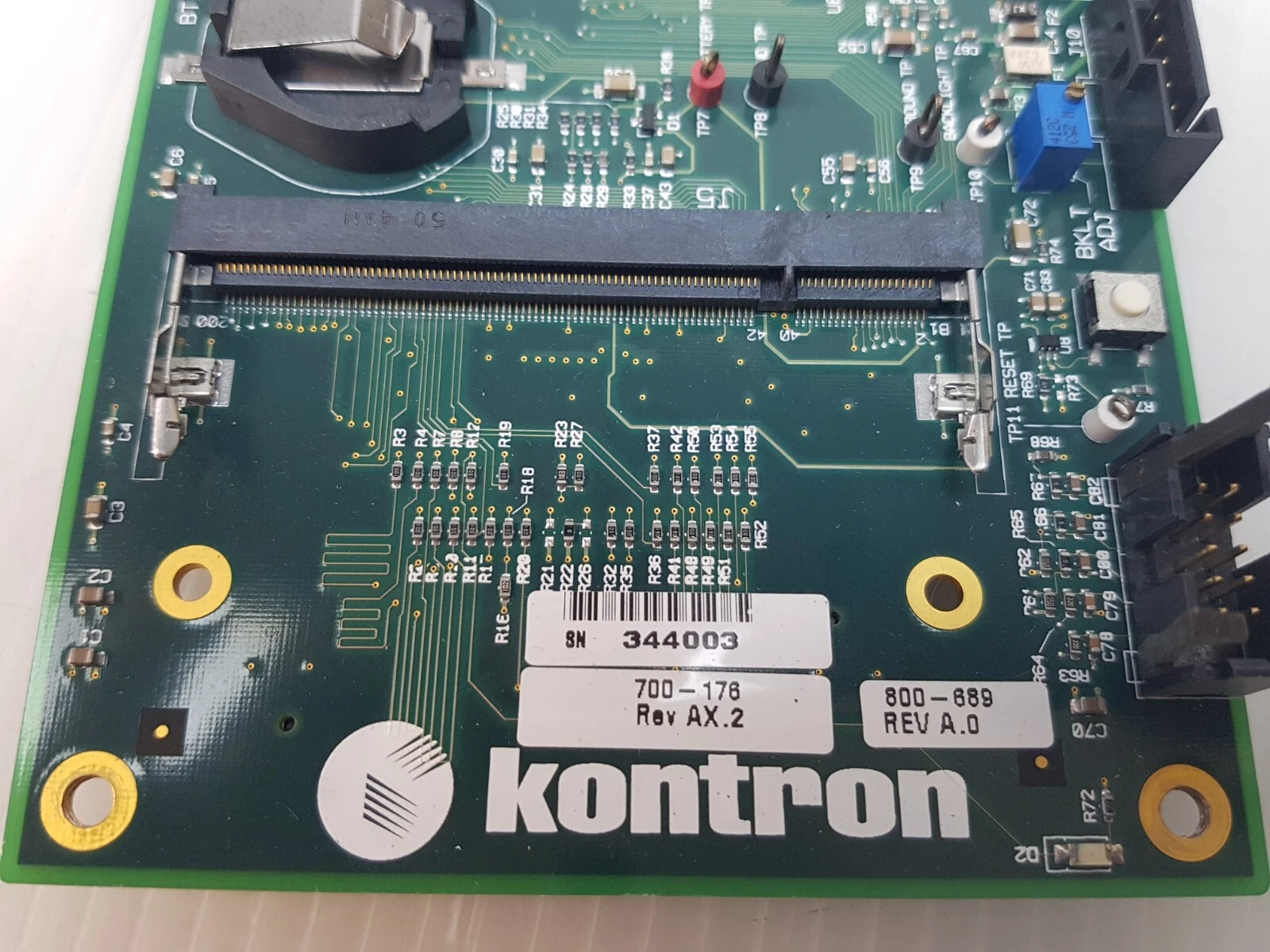 Kontron logo with 700-176 Rev AX.2 and 800-689 Rev A.0 labels beside the empty module socket