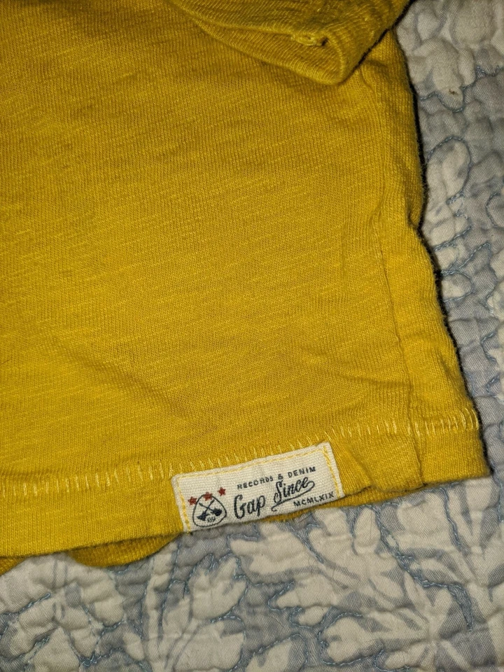 Baby gap Boys Sz. 4 Mustard Yellow Long Sleeved Tee. Cute, Comfortable - Image 4 of 4