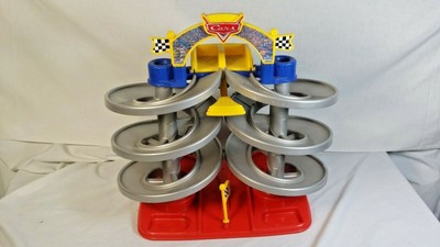 cars spiral speedway