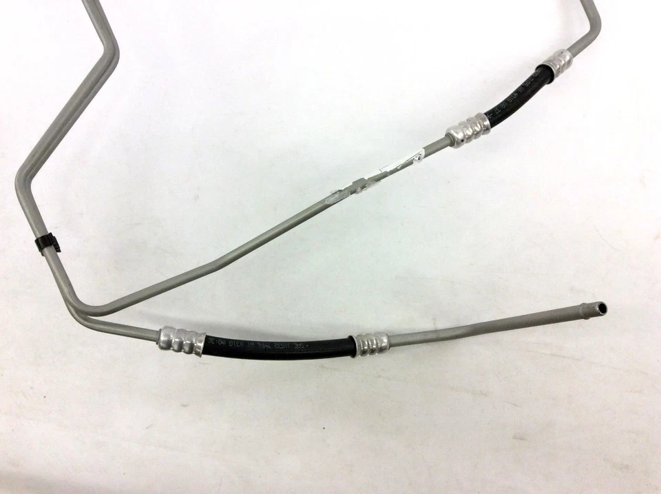 2004 Ford F-150 Oil Cooler Tube Assembly New OEM 4L3Z-7R081-AB - Image 2 of 4