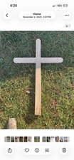 Cruz de madera. Marcador de tumba para tus queridas mascotas