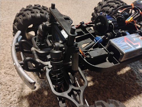 Custom Traxxas Emaxx Brushless RTR With 3s Lipo. Sick Build 🔥 - Picture 15 of 17