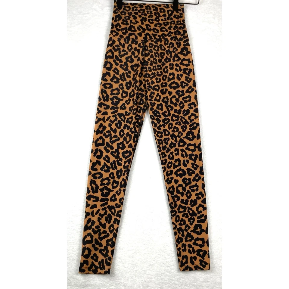 Legging para mujer Beach Riot estampado de leopardo talla XS  Foto 4 de 4