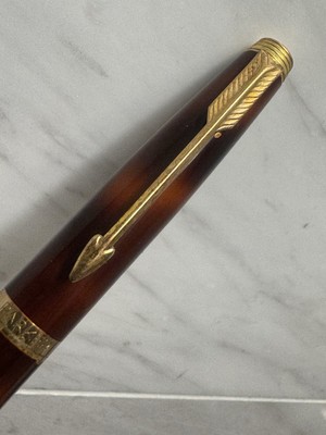 France -made Parker fountain pen 585 M. Marble Brown
