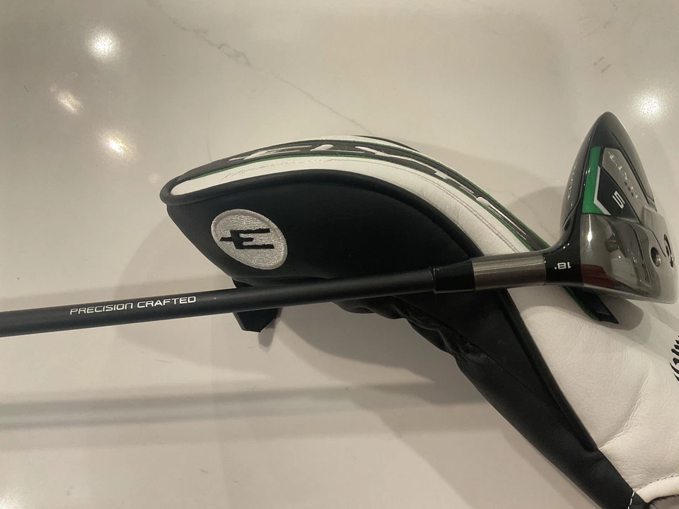 Callaway Elyte Triple Diamond 5 Madera 18° R2 Senior Flex Grafito Foto 3 de 4