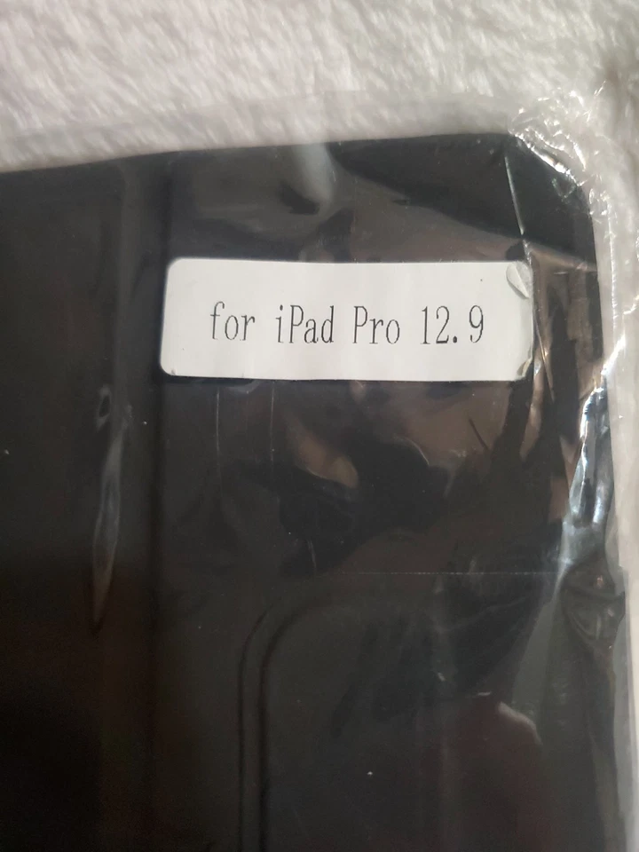 NEW~ JETech Case for iPad Pro 12.9-Inch (2022/2021/2020/2018), Auto Wake/Sleep - Image 2 of 4