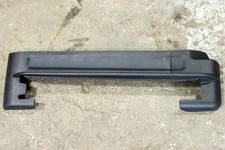 2004-2006 Pontiac Gto Seat Track Trim Rh Pass Outer Cover Oem 92106880 Used 2004-2006 Pontiac Gto Seat Track Trim Rh Pass Outer Cover Oem 92106880 Used