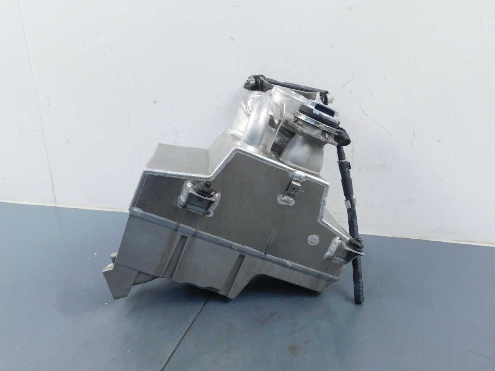 2020 17 18 20 21 22 Audi R8 V10 Engine Oil Sump Reservoir Tank / Cap #1507 D4