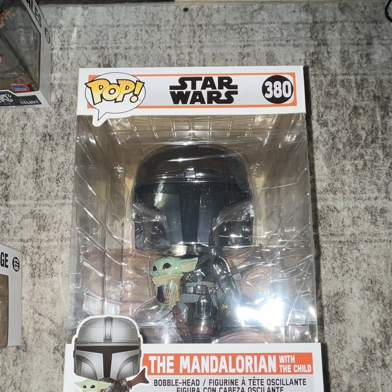 Funko Pop! Star Wars #380 The Mandalorian with The Child Bobble-Head Figure 2020
