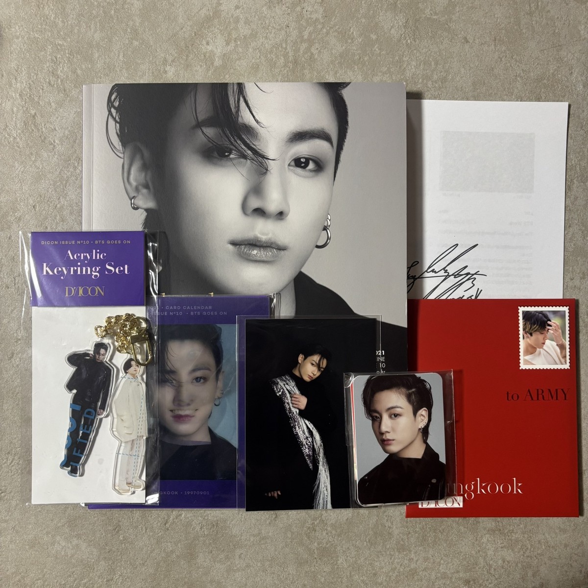BTS goes on! Dicon Vol. 10 Photobook Magazine Jungkook full