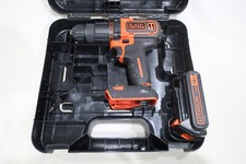 Taladro percutor inalámbrico Black Decker con