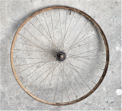 Roue Avant 700 Pour Vélo Peugeot Ancien - Style Chapeau Gendarme, Collection, Occasion, état Correct