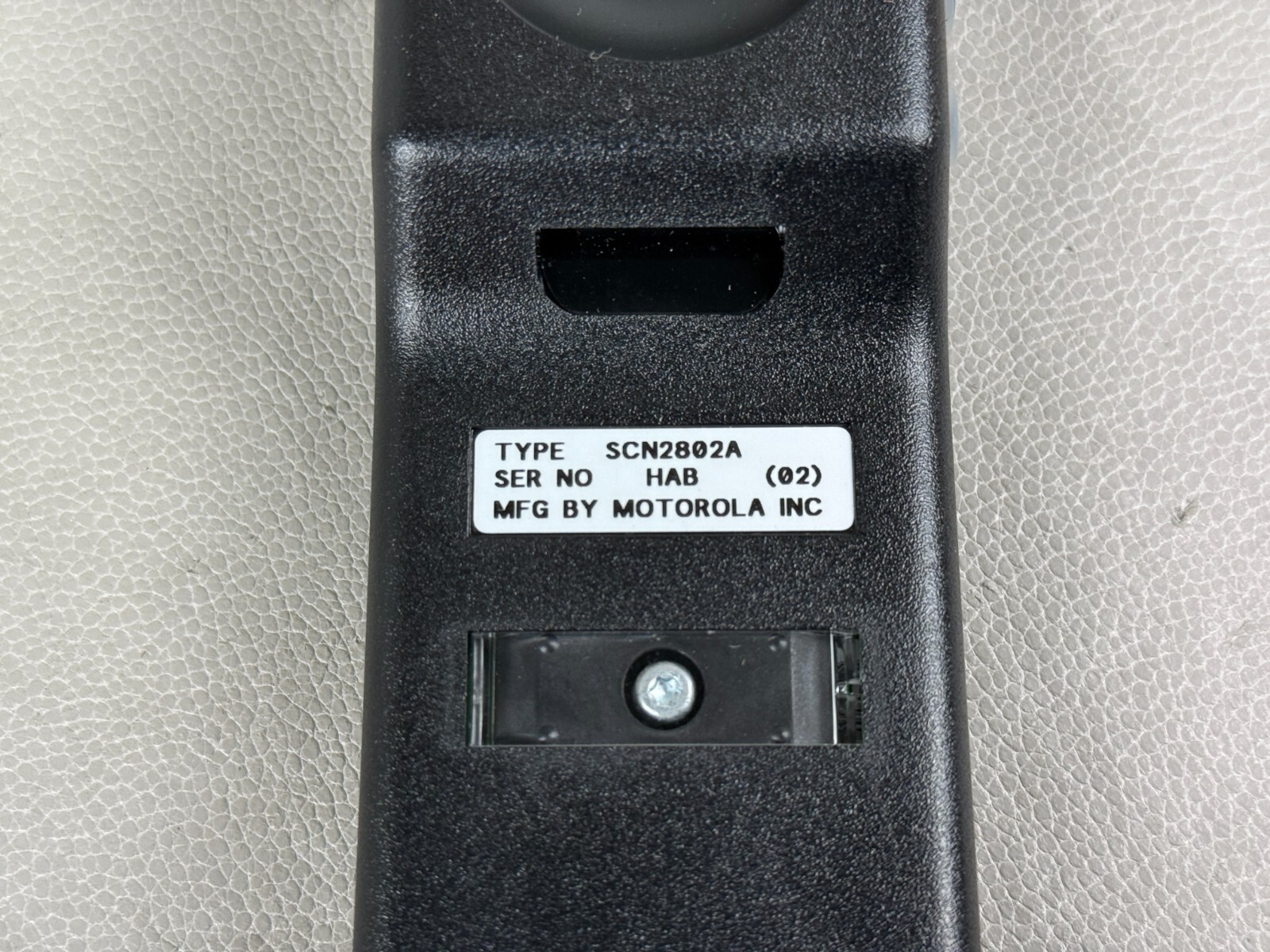 BRAND NEW! BENTLEY HANDSET EAMPS 6500X MOTOROLA CAR PHONE OEM #PM59049PA