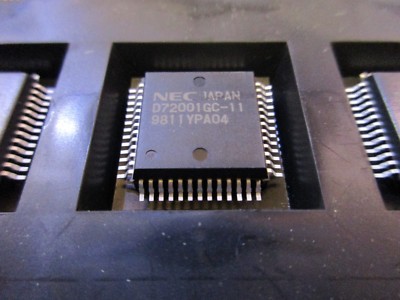 NEC UPD72001GC-11 QFP-52 MULTI-PROTOCOL SERIAL CONTROLLERS
