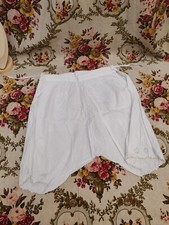 Culotte Ancienne Décor Brodé Bel État