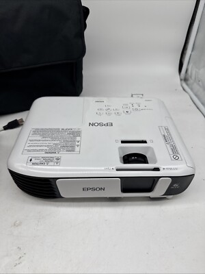 Epson 3LCD XGA Projector WIFI H843A *No Remote* | eBay