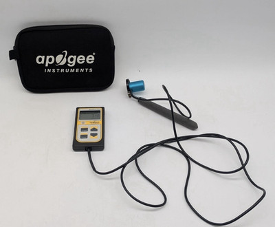 Apogee Instruments MQ-200 Quantum PAR Light Meter Sensor Case 0-2000 ±5%