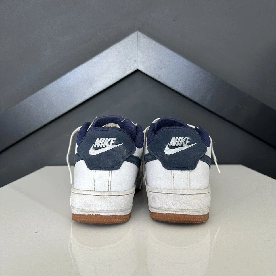 Talla 7.5 - Nike Air Force 1 goma de obsidiana baja Foto 4 de 4