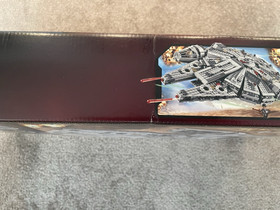 Lego Star Wars : Millennium Falcon 75105 Brand New Unopened/Retired Product