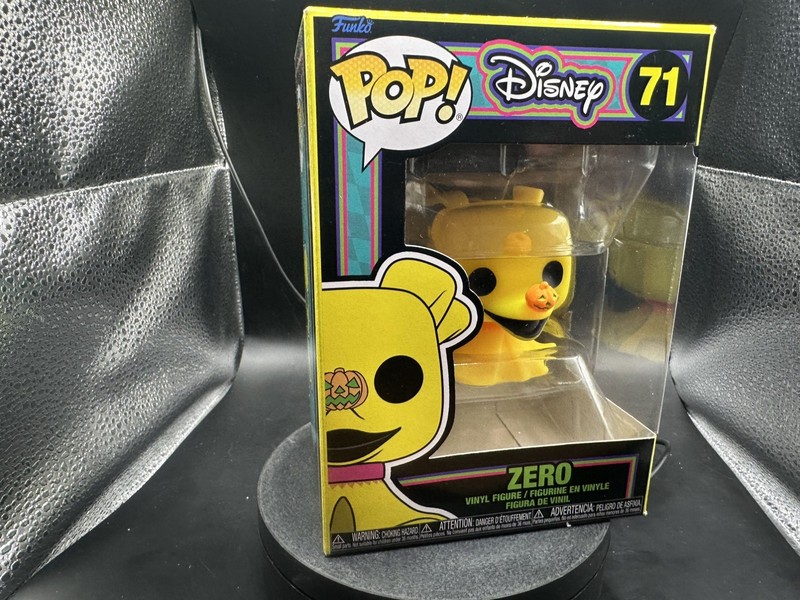 Funko Pop! Vinyl: Disney - Zero (Black Light) #71