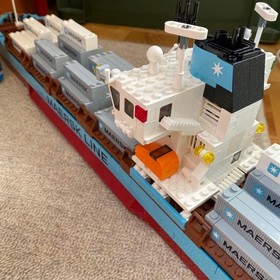 LEGO Sculptures Maersk Sealand Container Ship {2004 Edition} 10152 Used Comp