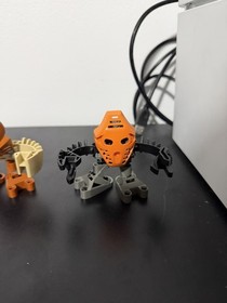 LEGO BIONICLE: Tohunga No Discs Lot 1391 1392 1388 1390 AND Nuparu boxor 8556