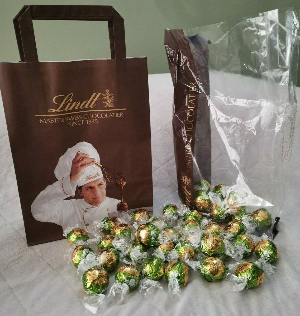 Lindt - ミルク4箱、抹茶1箱 Lindt - ミルク4箱、抹茶1箱 リンツ リンドール 抹茶・ミルク