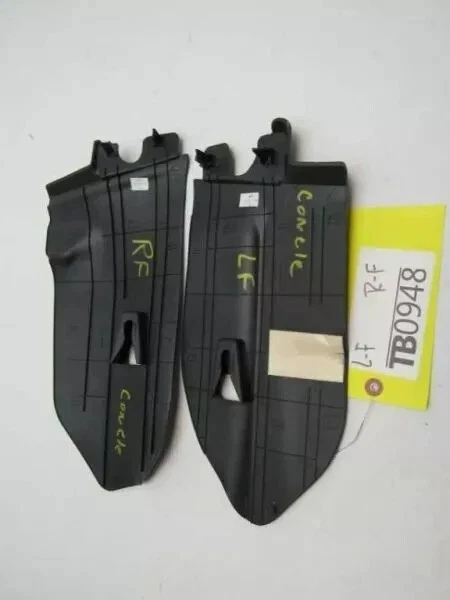 Tapicería inferior del tablero FORTE Koup 2011 2013 conductor pasajero panel delantero cubierta central Foto 3 de 4