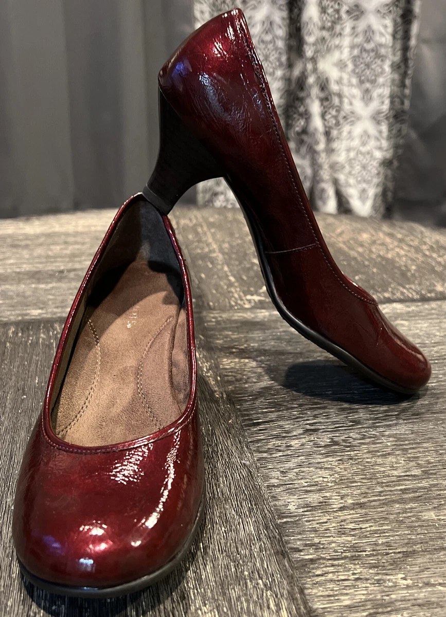 Aerosoles hotsell red heels