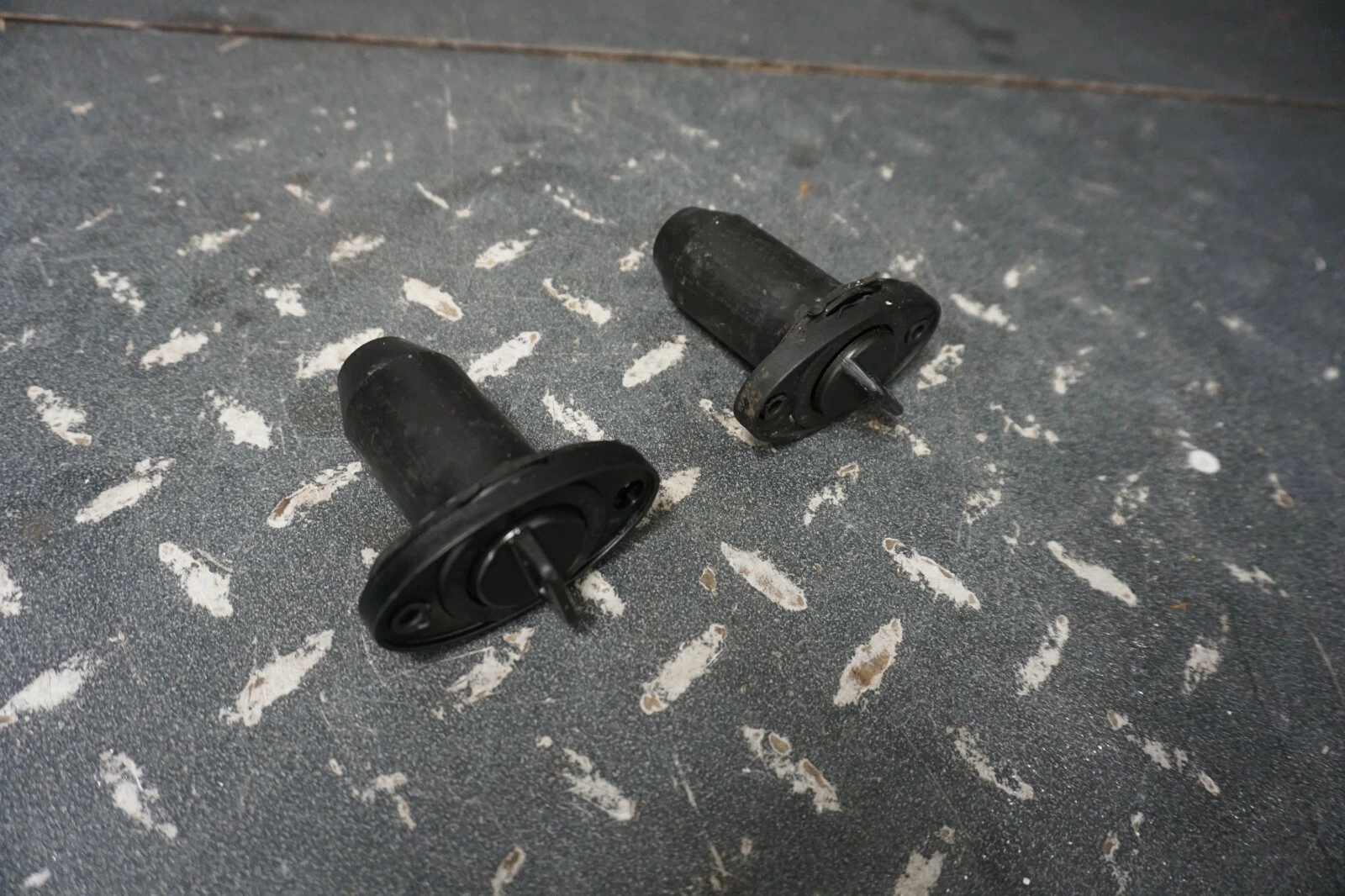 2004-2011 RXP GTX GTI LE Sea-Doo Jetski OEM Drain Plug Ass'y Set