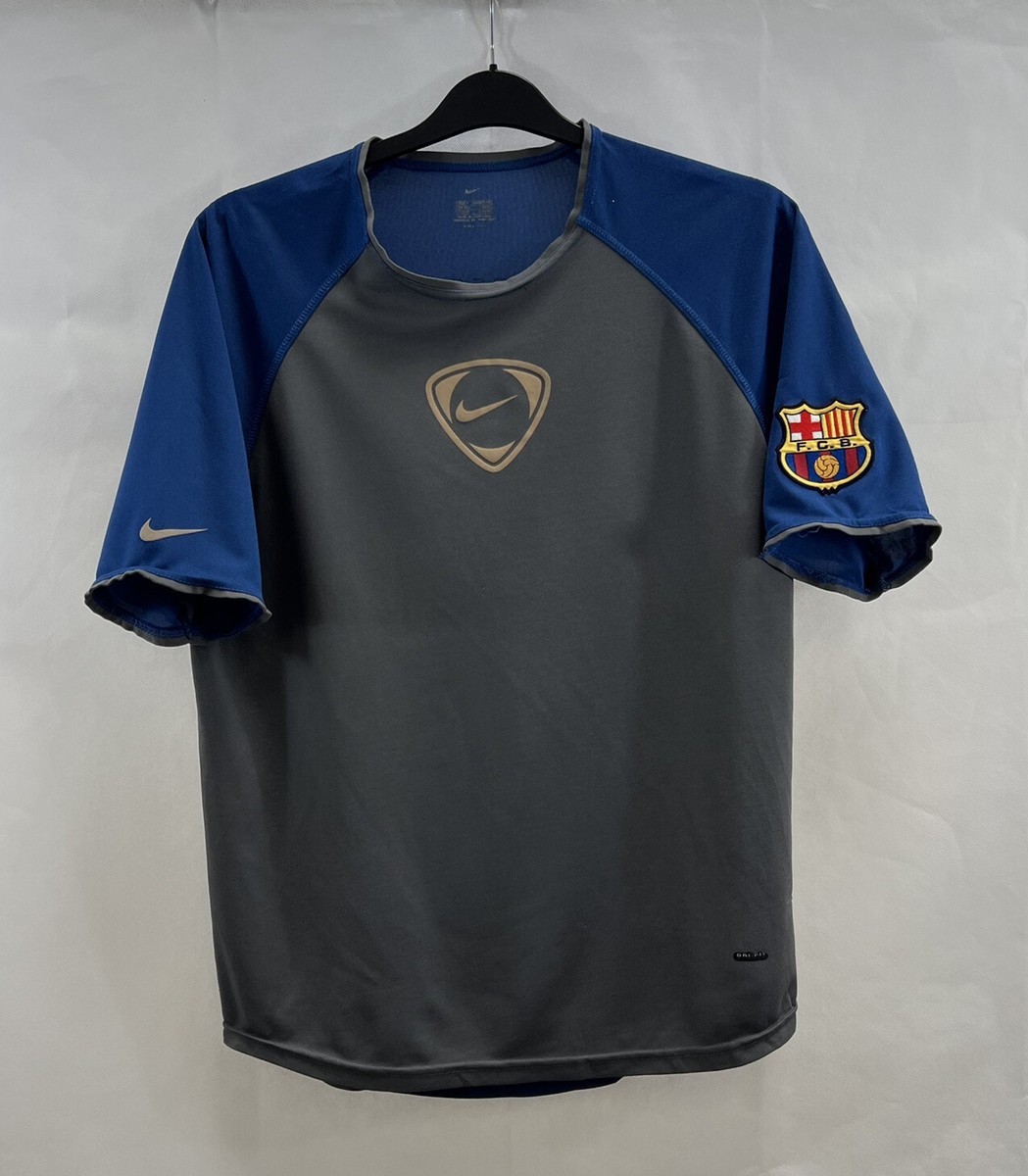 Barcelona Training Football Shirt 2000/01 Adults Medium Nike B525