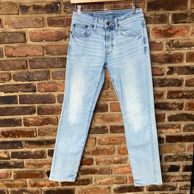 American Eagle Outfitters Light Wash Blue Flex Denim Slim Straight Jeans 28x31 *