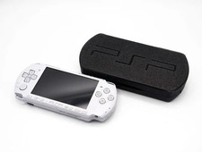PlayStation Portable Hardcase with Magnetic Closure for PSP 2000/3000