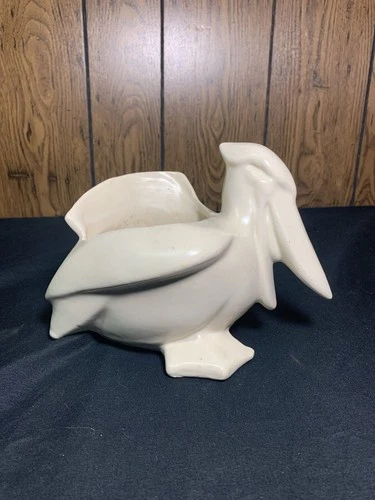 VTG 1940s Nelson McCoy Pottery  White Pelican Planter 5.25" Tall MCM USA. CHIP