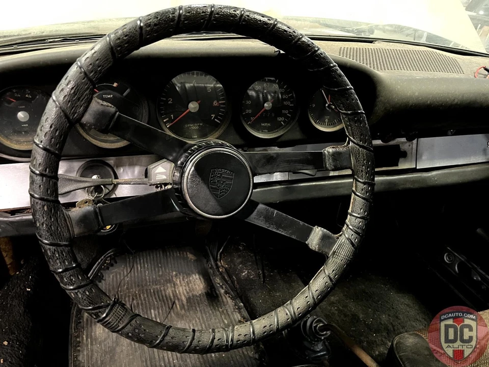 1965-1968 Porsche 911 912 Steering Wheel 90234708201 136716 - Image 3 of 4