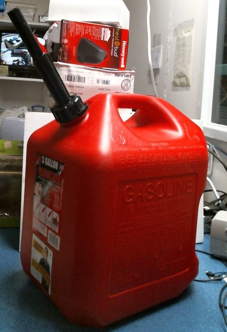 Midwest 5600 Spill Proof Poly Gas Can - 5 Gallon for sale online