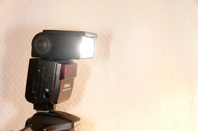 Nikon flash SB-600 i-TTL numérique + étui - Photo 1/4