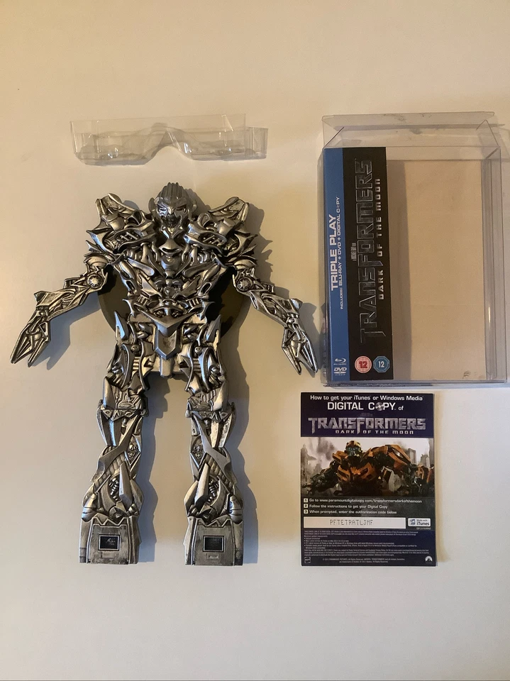 Transformers 3 - Dark Side Of The Moon - Megatron Limited Edi Region B Blu Ray - Image 3 of 4