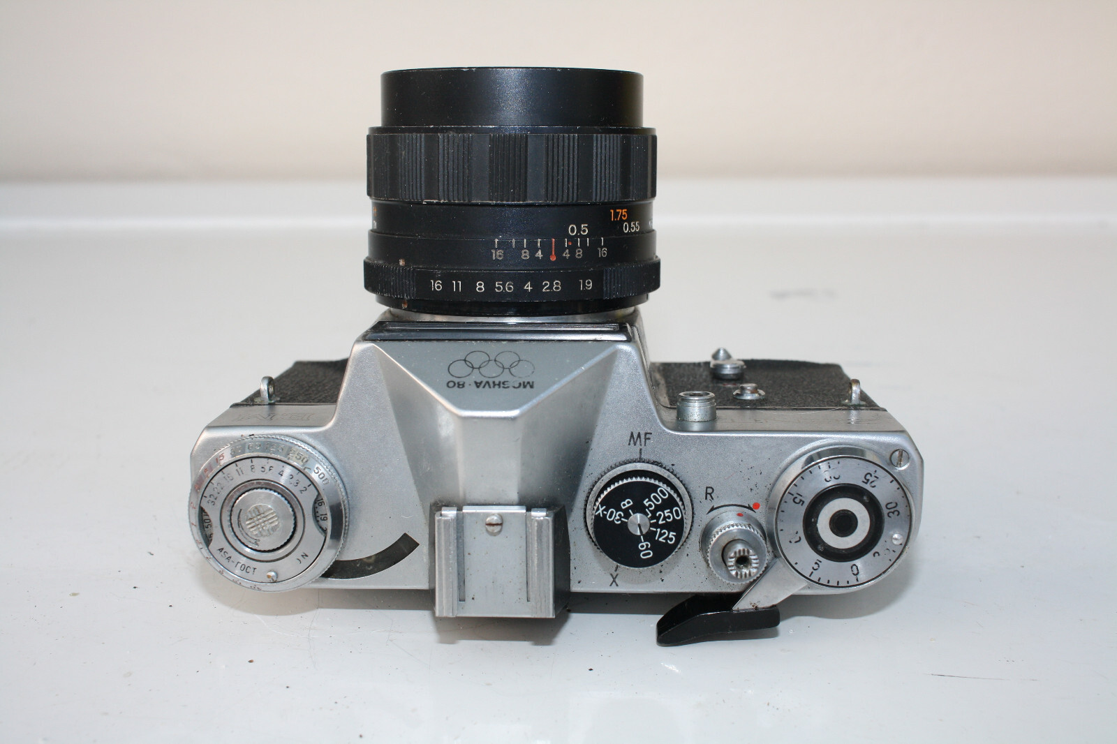 ZENIT EM FILM CAMERA + YASHICA YASHINON DS 50mm 11.9 LENS FOR SPARES